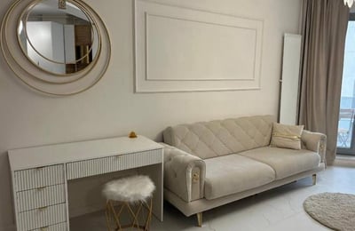 Аренда светлых 2-комнатных апартаментов, 40 м², район Мамая Норд, Констанца, Румыния